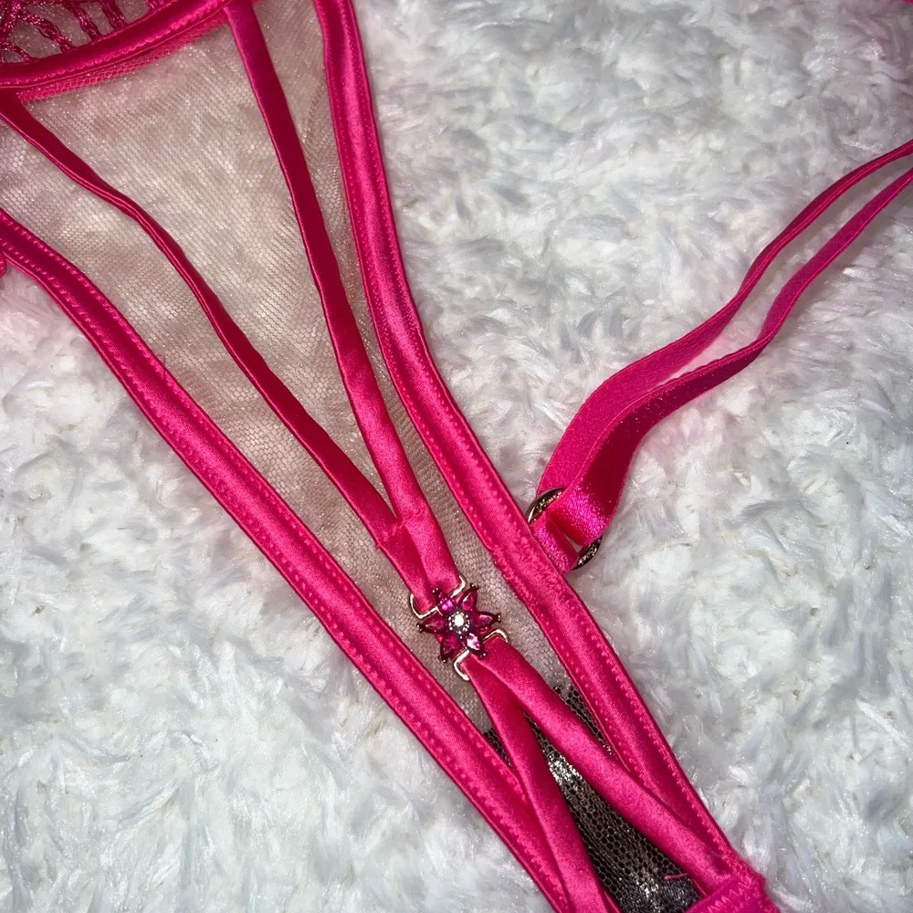 Elegant Pink Lace Lingerie Set by Honey Birdette - Picture 2 of 4